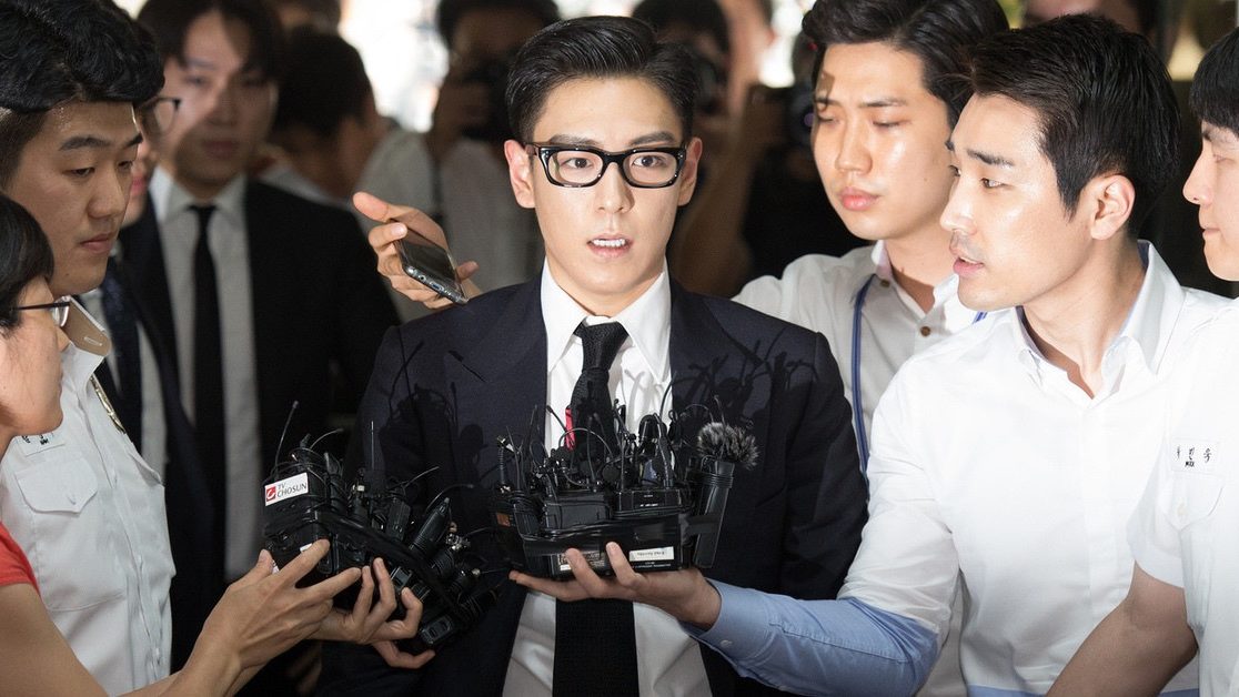 T.O.P, ex-membre du groupe BIGBANG, présente ses excuses après avoir admis la consommation de marijuana. (Kpop scandale) 