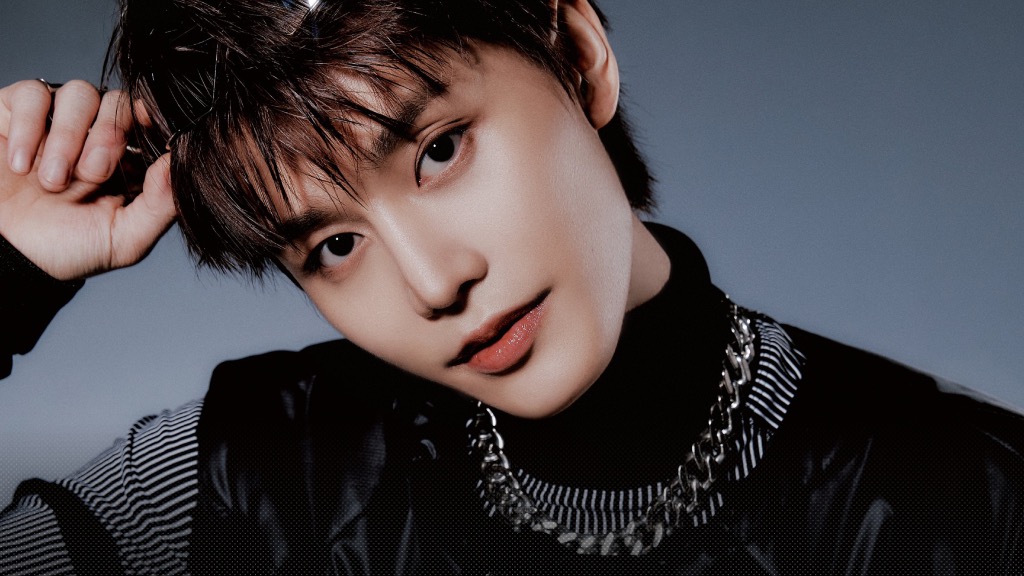 Photo du membre du groupe NCT 127, Moon Tae-il, lors de son dernier comeback avant son retrait du groupe. 