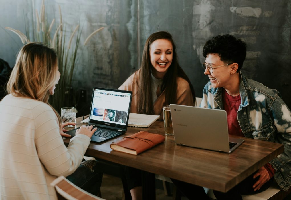 Réseau RP étudiant HEAJ : développez-le à Namur dès vos études Réseau RP étudiant HEAJ : des étudiant·e·s collaborent autour d’un projet commun